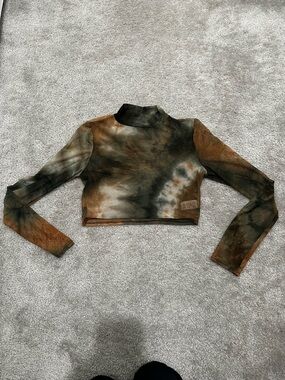 Monaco Tie-Dye Crop Long Sleeve Top in Olive Green and Brown Size Medium